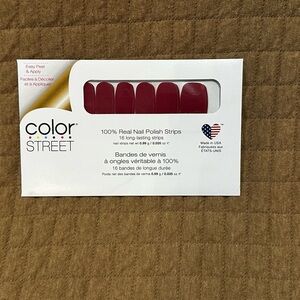 Color Street Nail Strips - Munich Mulberry